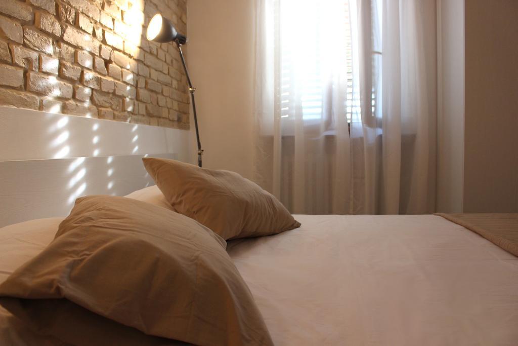Bed And Breakfast Aratro & Rosmarino ชิวิตาโนวา มาร์เค ภายนอก รูปภาพ