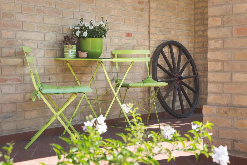 Bed And Breakfast Aratro & Rosmarino ชิวิตาโนวา มาร์เค ภายนอก รูปภาพ